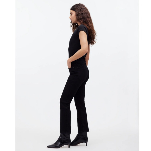 NWT Madewell Mid-Rise Kick Out Crop Jeans in Black Rinse Wash NM320 Size 26 - Picture 9 of 14